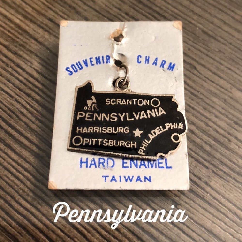 Souvenir State of PENNSYLVANIA Cloisonné Charm